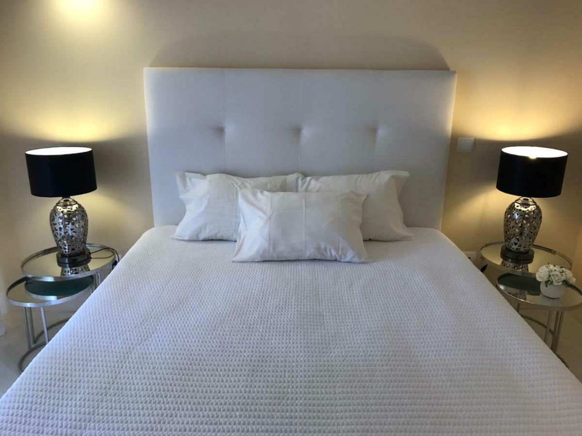Beach & Sea Apt, Fast Wifi, Airco, Private Parking And Pool 포티마오 외부 사진