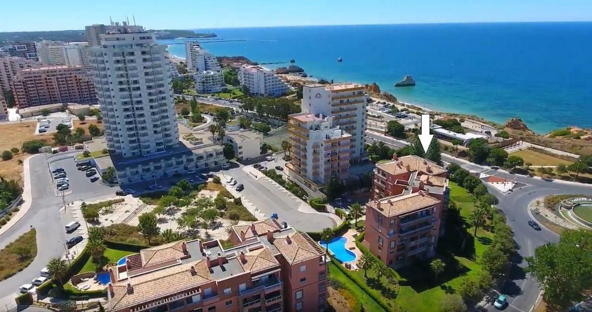 Beach & Sea Apt, Fast Wifi, Airco, Private Parking And Pool 포티마오 외부 사진